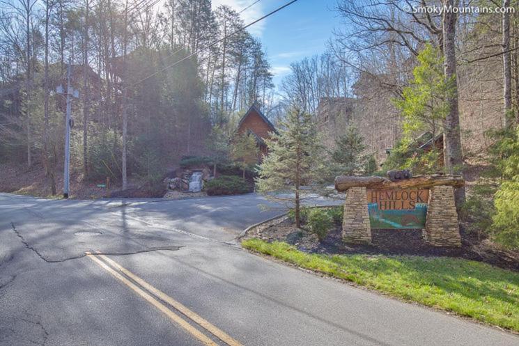Pine Tree Lodge جاتلينبرج المظهر الخارجي الصورة