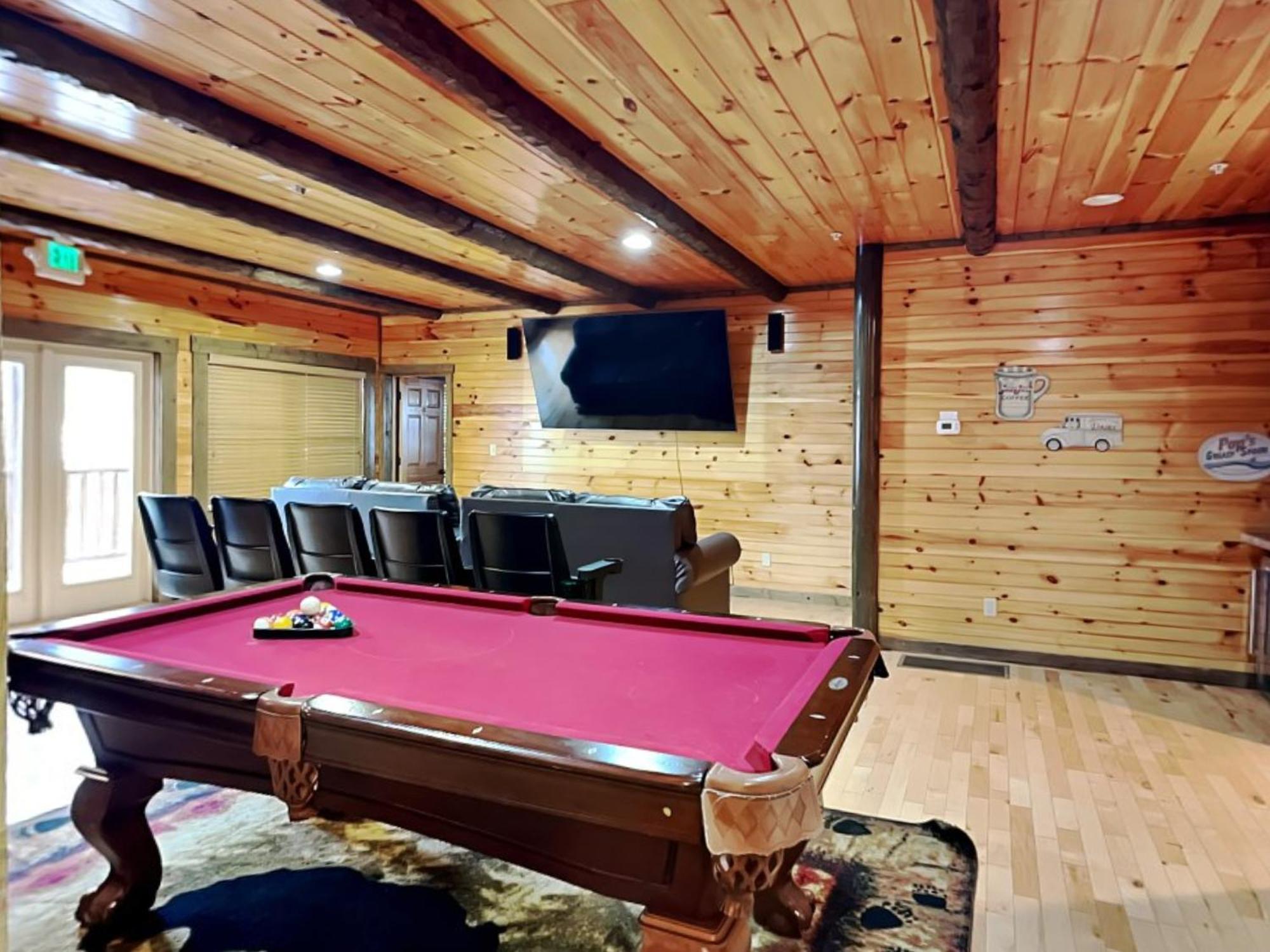 Pine Tree Lodge جاتلينبرج المظهر الخارجي الصورة