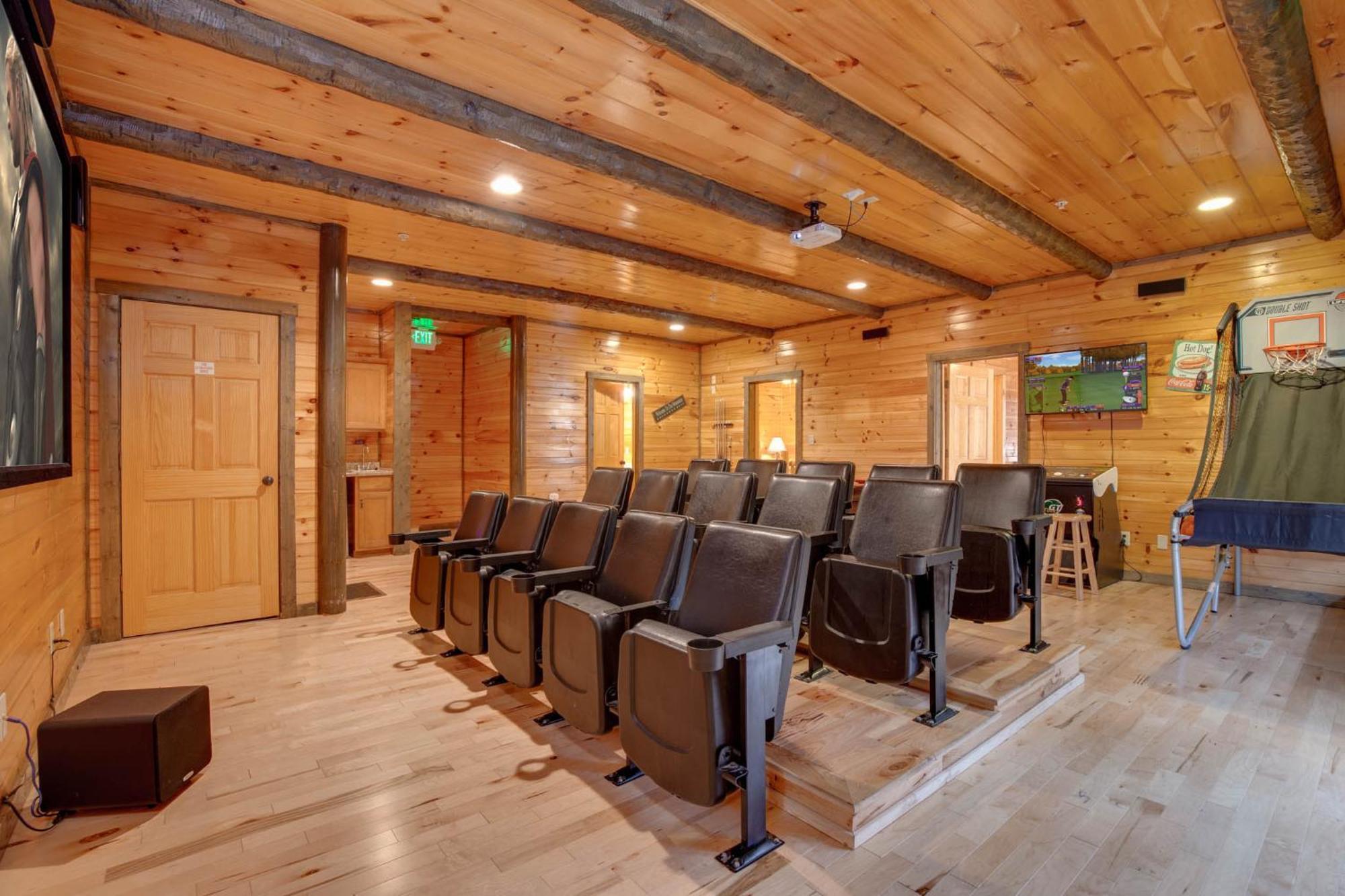 Pine Tree Lodge جاتلينبرج المظهر الخارجي الصورة